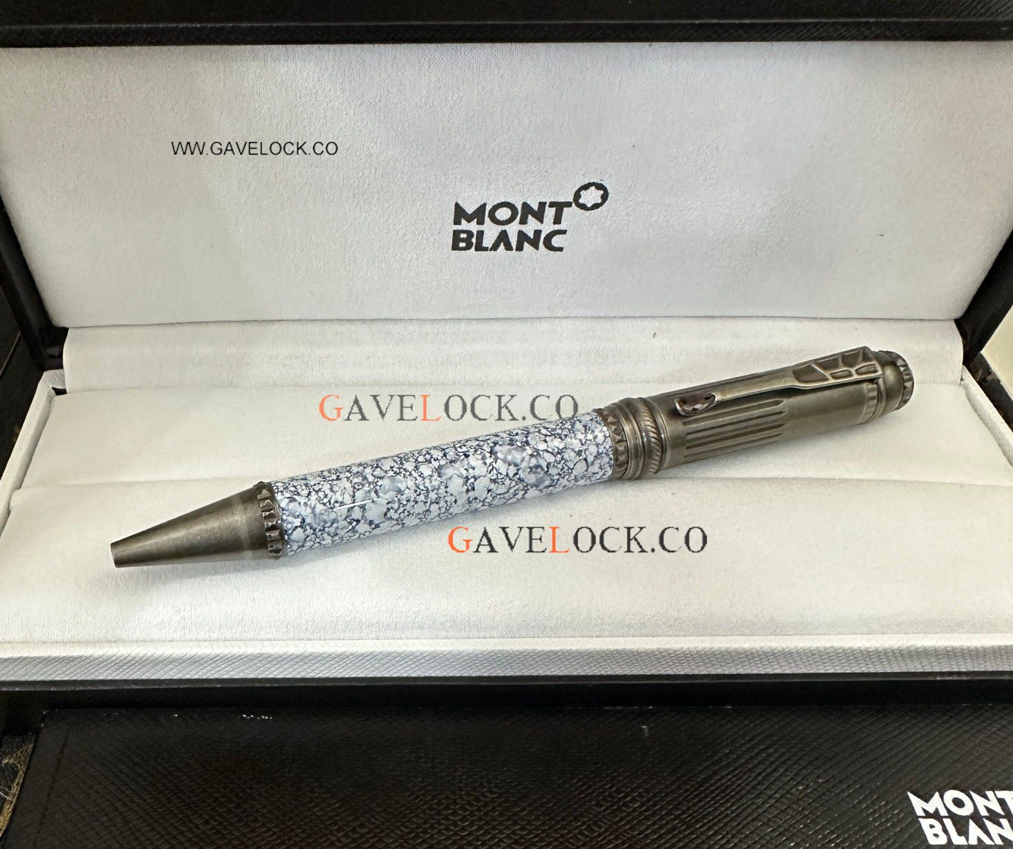 Antique Mont Blanc Ballpoint Pen Green and Gold Scipione Borghese Pen